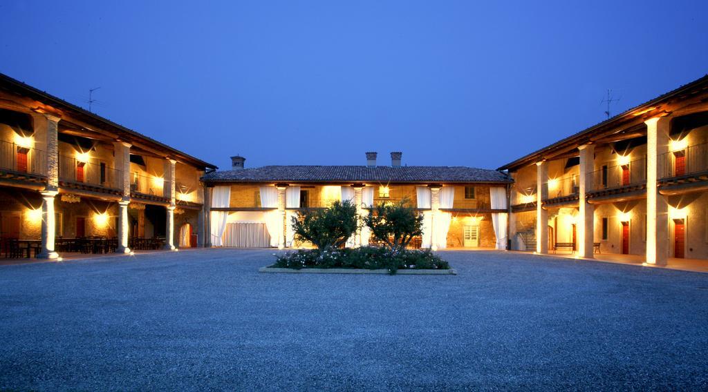 Agriturismo Ca Del Lupo Pallazzolo sullʼOglio 외부 사진