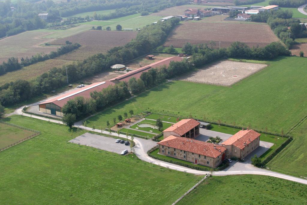 Agriturismo Ca Del Lupo Pallazzolo sullʼOglio 외부 사진