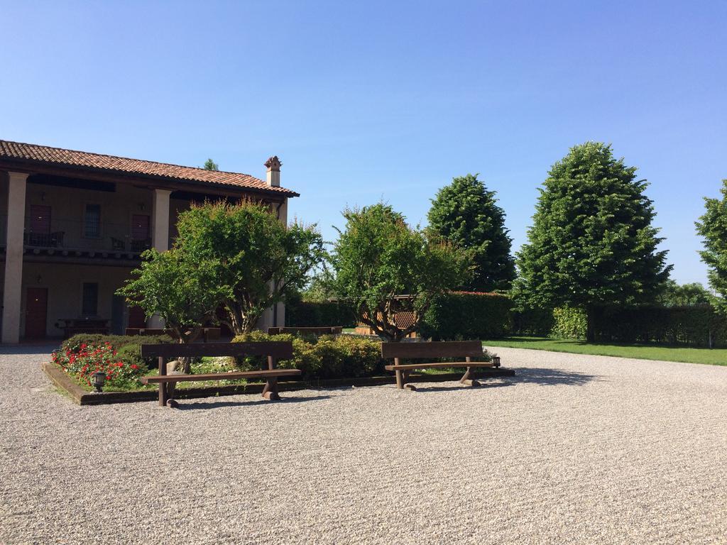 Agriturismo Ca Del Lupo Pallazzolo sullʼOglio 외부 사진